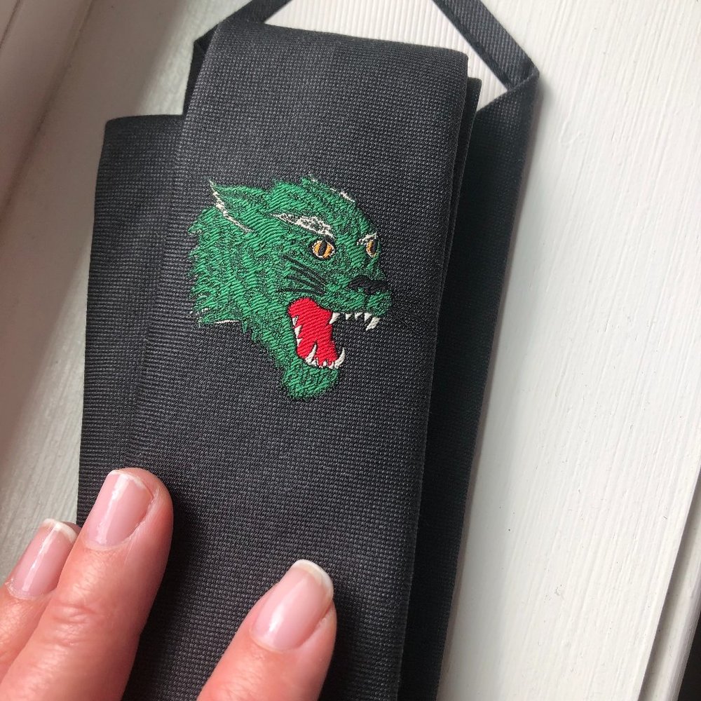 Gucci Green Embroidered Tiger Head Tie in Gray NEW - Picture 2 of 5